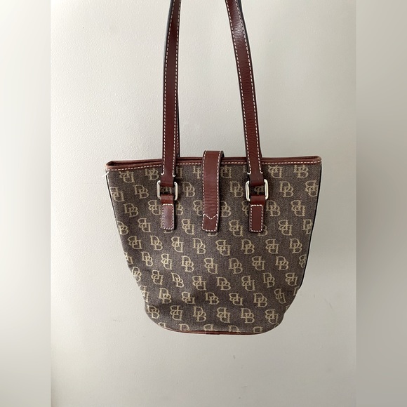 Dooney & Bourke Purse - Picture 2 of 6
